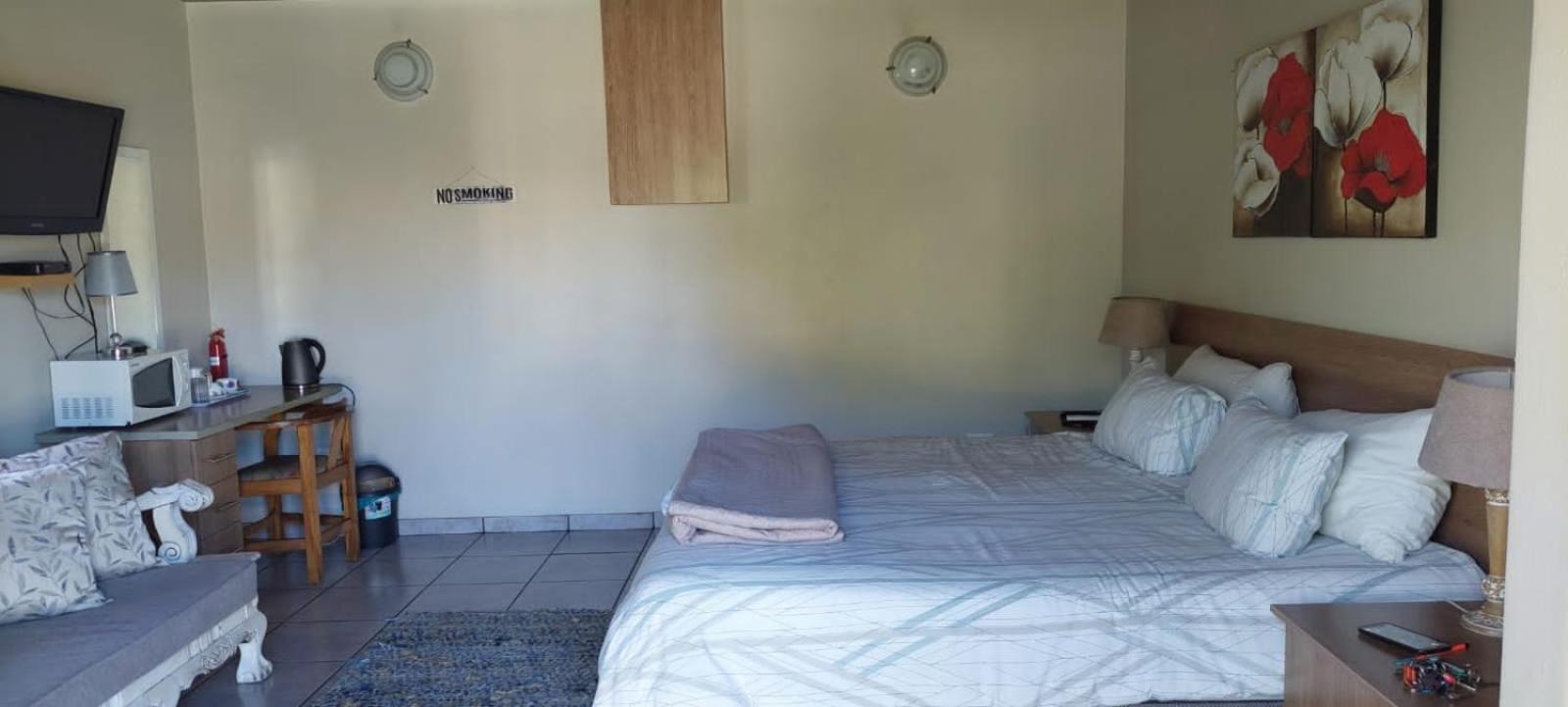 12 On Vaal Drive Guesthouse Vanderbijlpark Eksteriør bilde