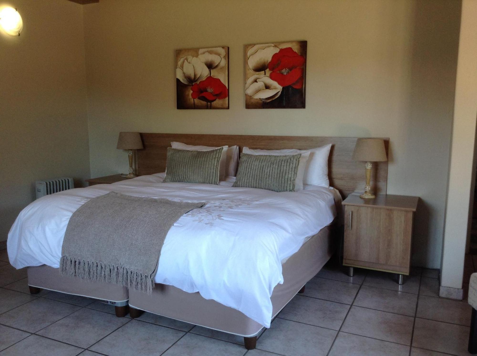 12 On Vaal Drive Guesthouse Vanderbijlpark Rom bilde