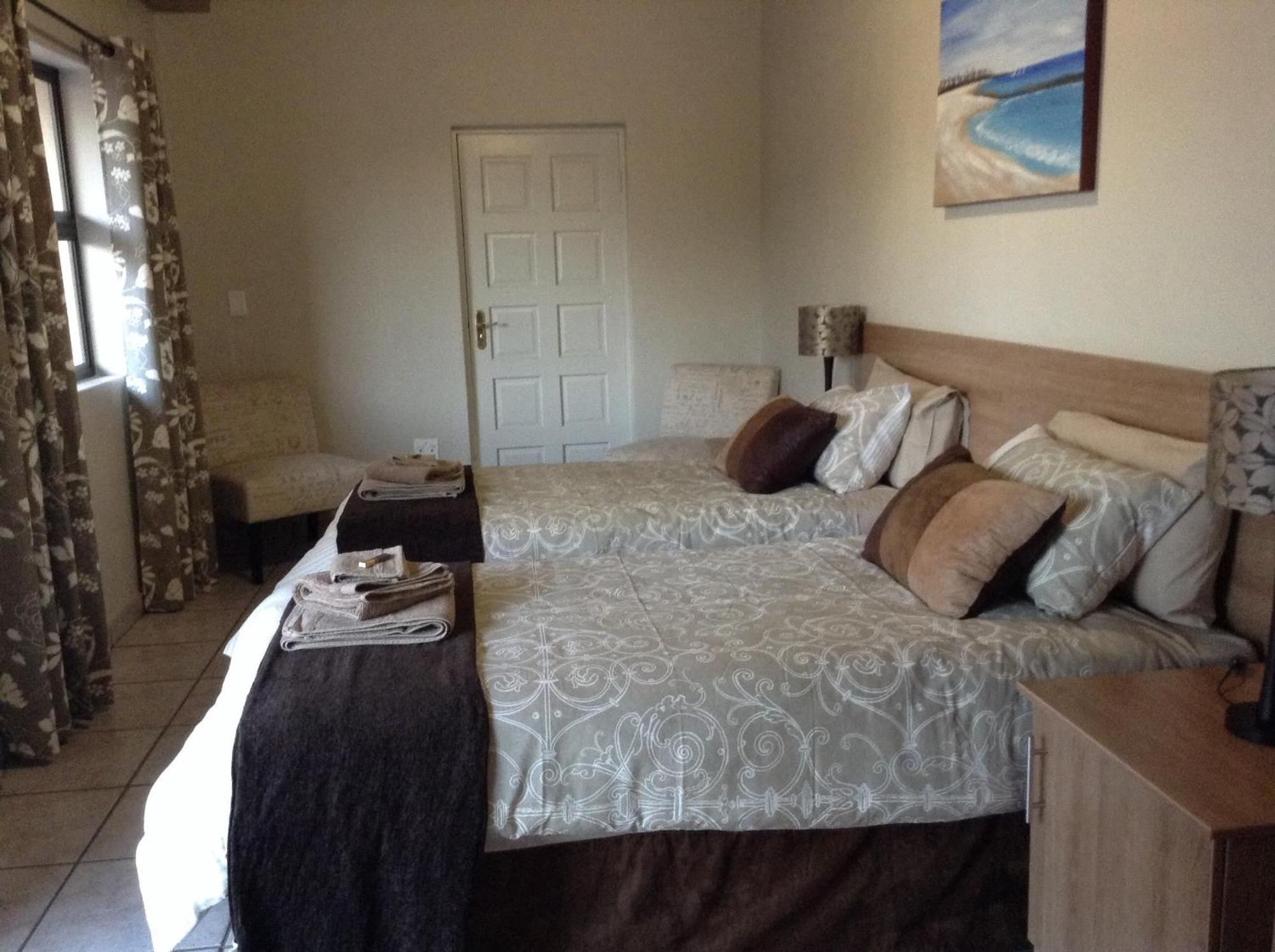 12 On Vaal Drive Guesthouse Vanderbijlpark Rom bilde